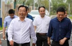 南浔区委书记夏坚定赴旧馆镇调研时走访尊时凯龙