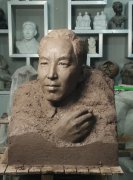 赵树理纪念雕像：文脉传承与创作精神的永恒丰碑